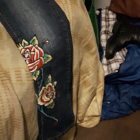 Pants - Picture 3 of 4